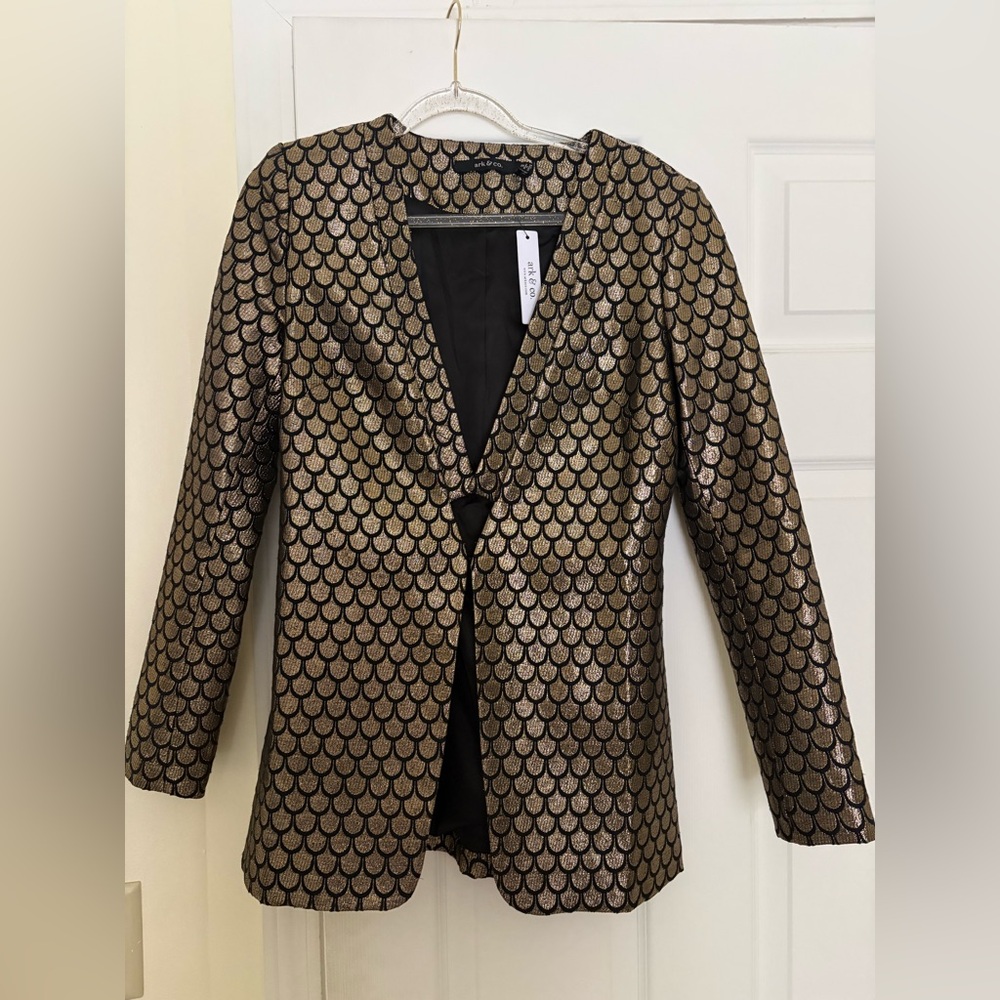 Ark & Co Black and Gold Scale Pattern Blazer